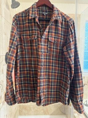 Toad & Co Men's Plaid Flannel Shirt - Navy & Brown